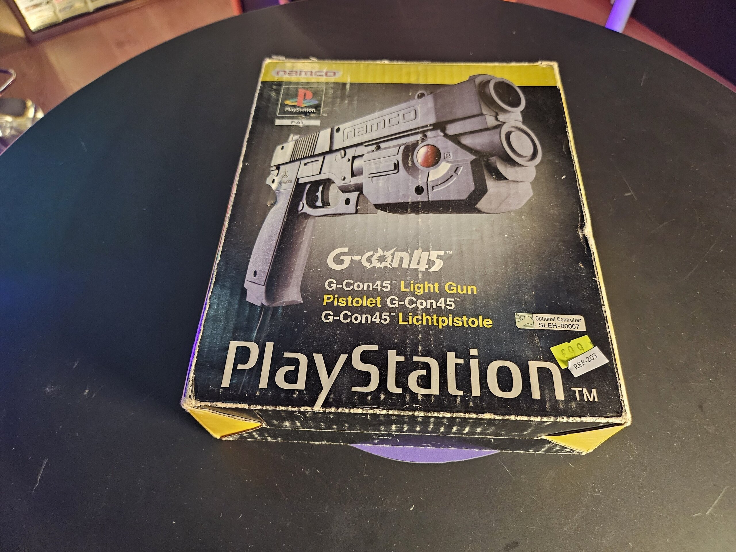 PISTOLA PLAYSTATION NAMCO G-COM 25 + CAJA - 1