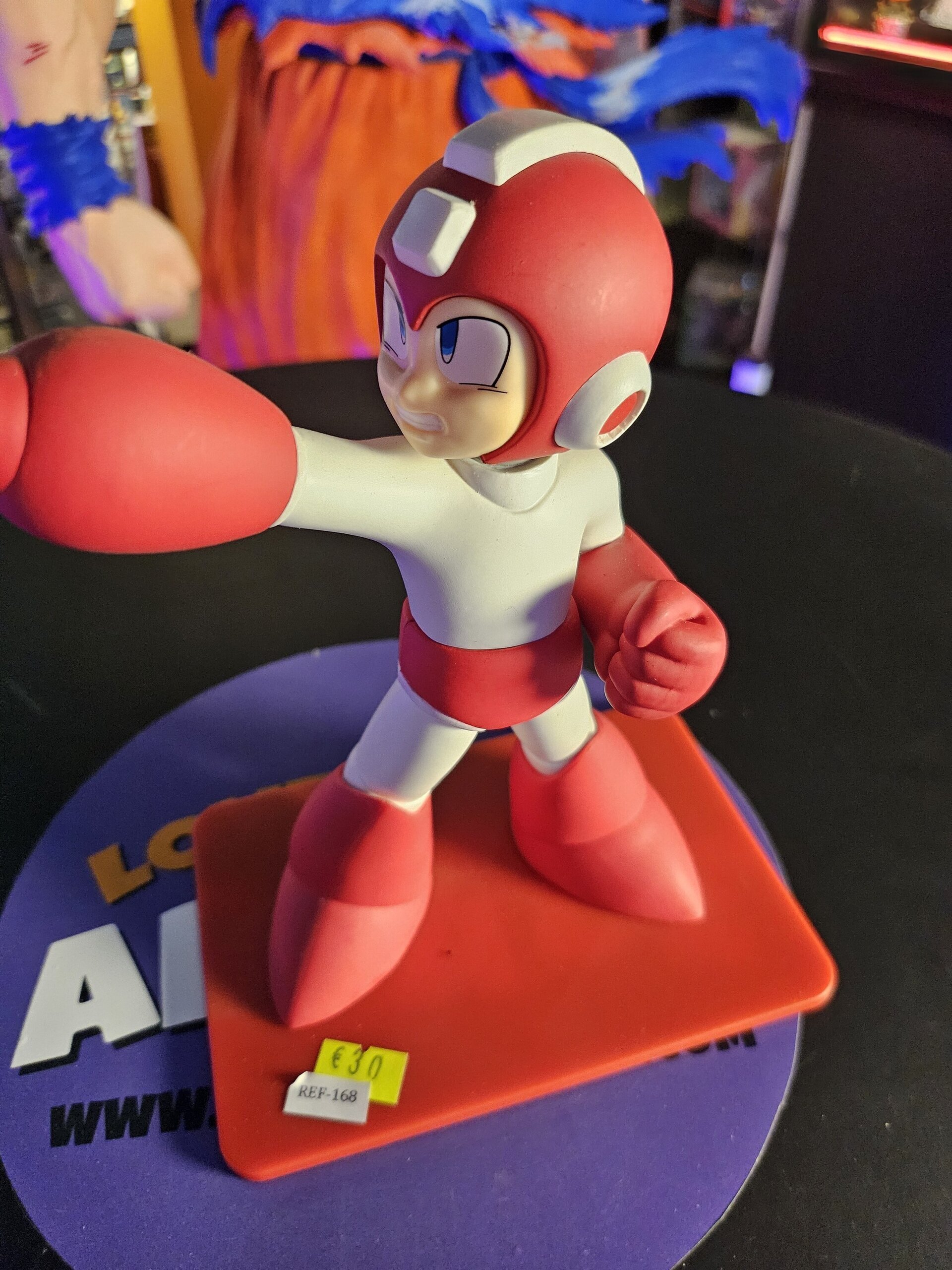 FIGURA MEGAMAN ROJO - 5