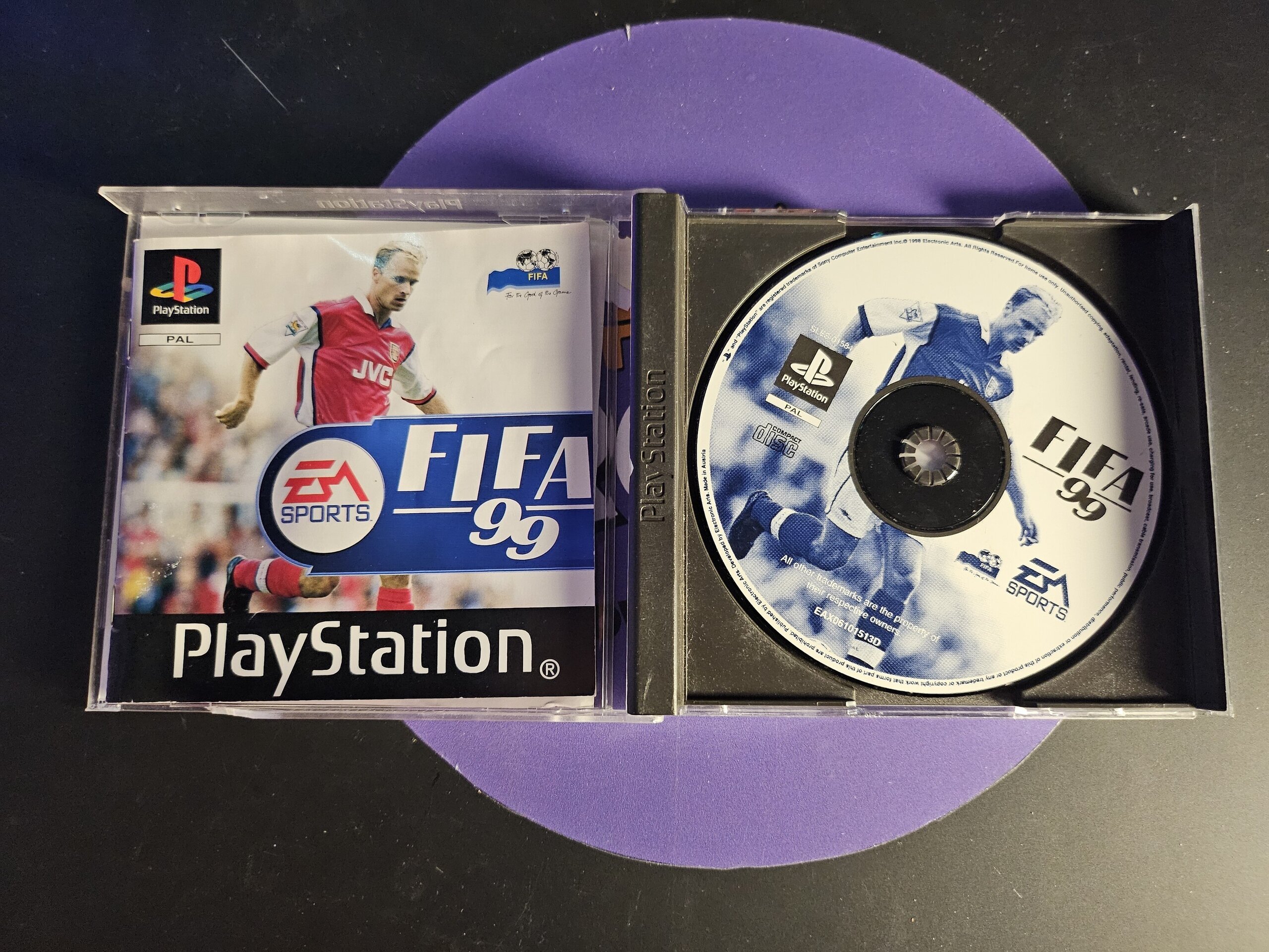 VIDEOJUEGO FIFA 99 - 3