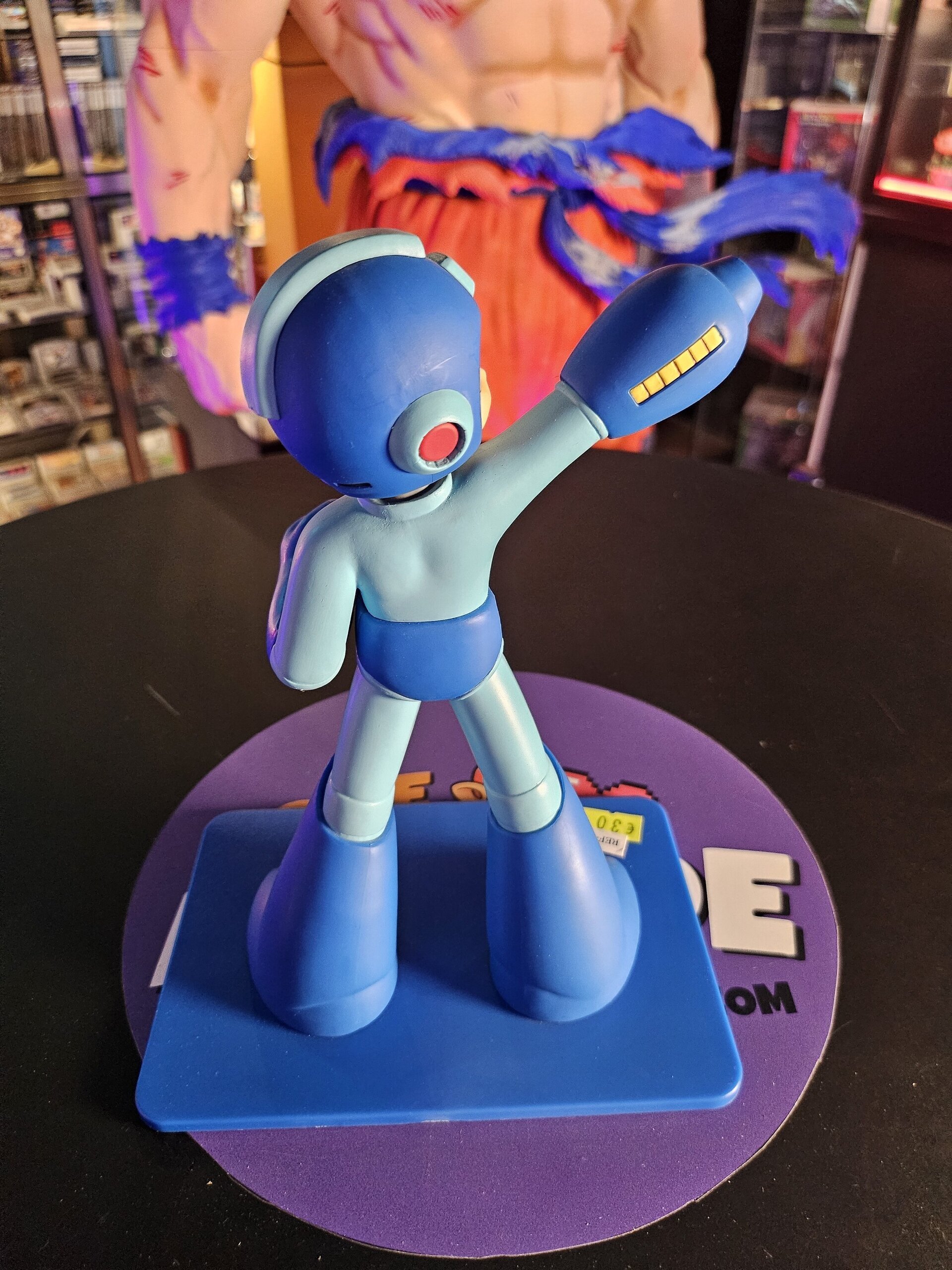 FIGURA MEGAMAN AZUL - 3